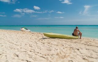 touris-beach-Caribbean (pic pixabay)